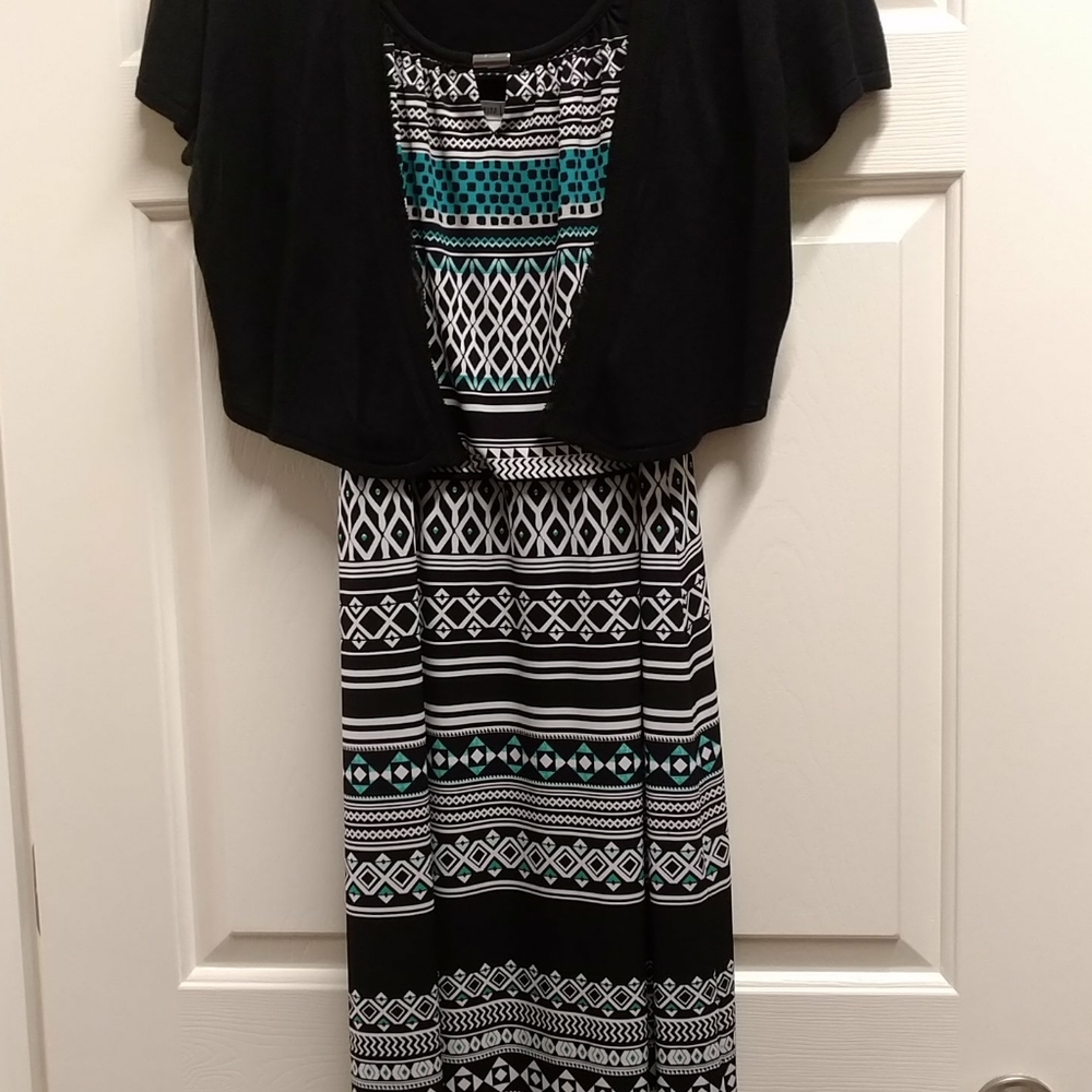 Dress - Picture 2 of 3